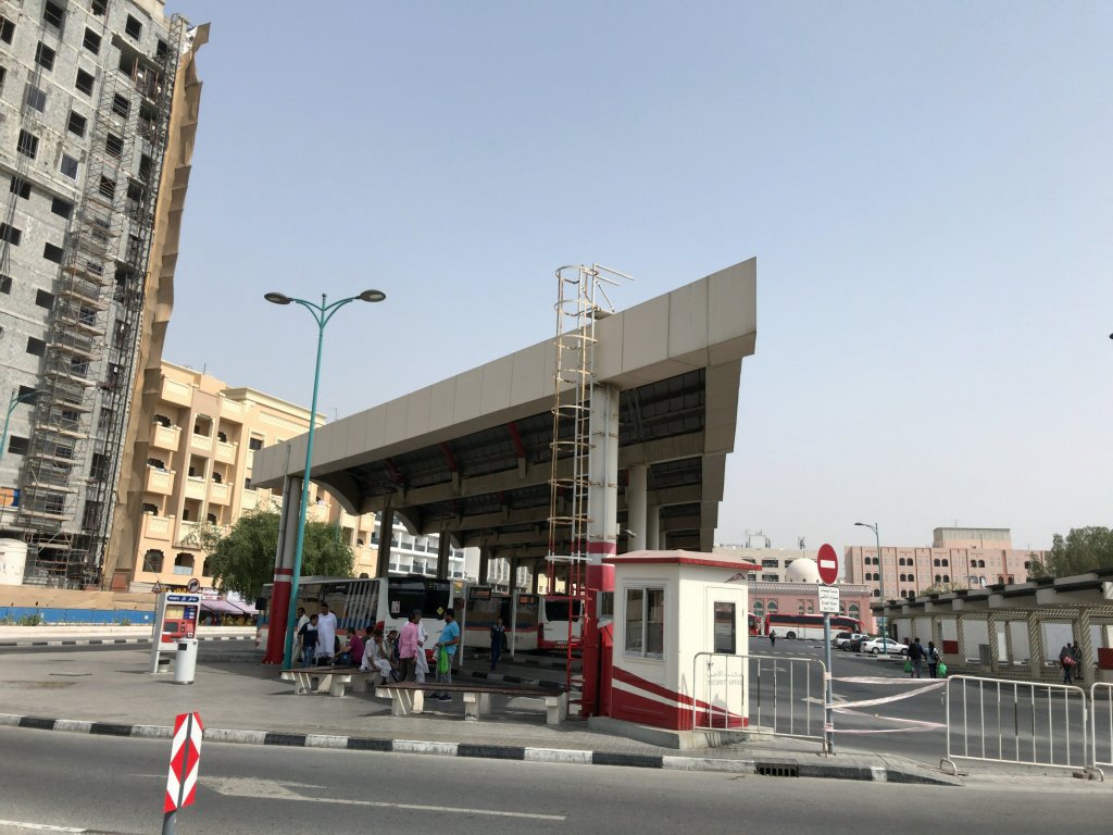 【ドバイからアブダビ・ギザへの移動日】アブダビのシェイク・ザイード・グランド・モスク(無料)とビジネスクラスで心休まる時間 ALPACA